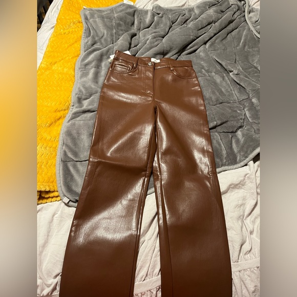 Melina pant from aritzia size 0 - Picture 4 of 5